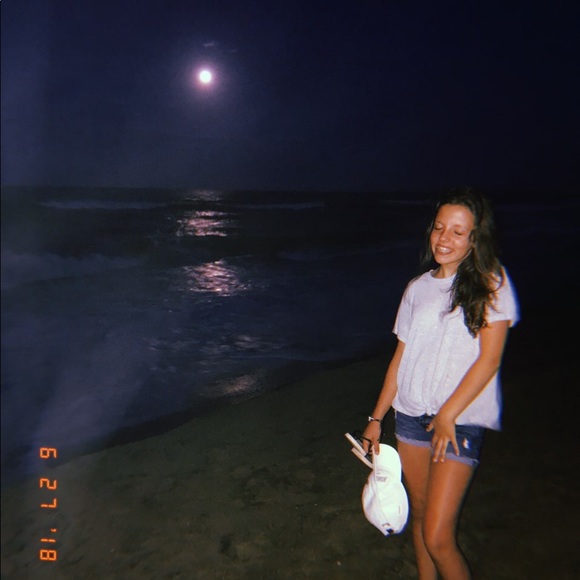 Meet your Posher, Ivy - Picture 1 of 1